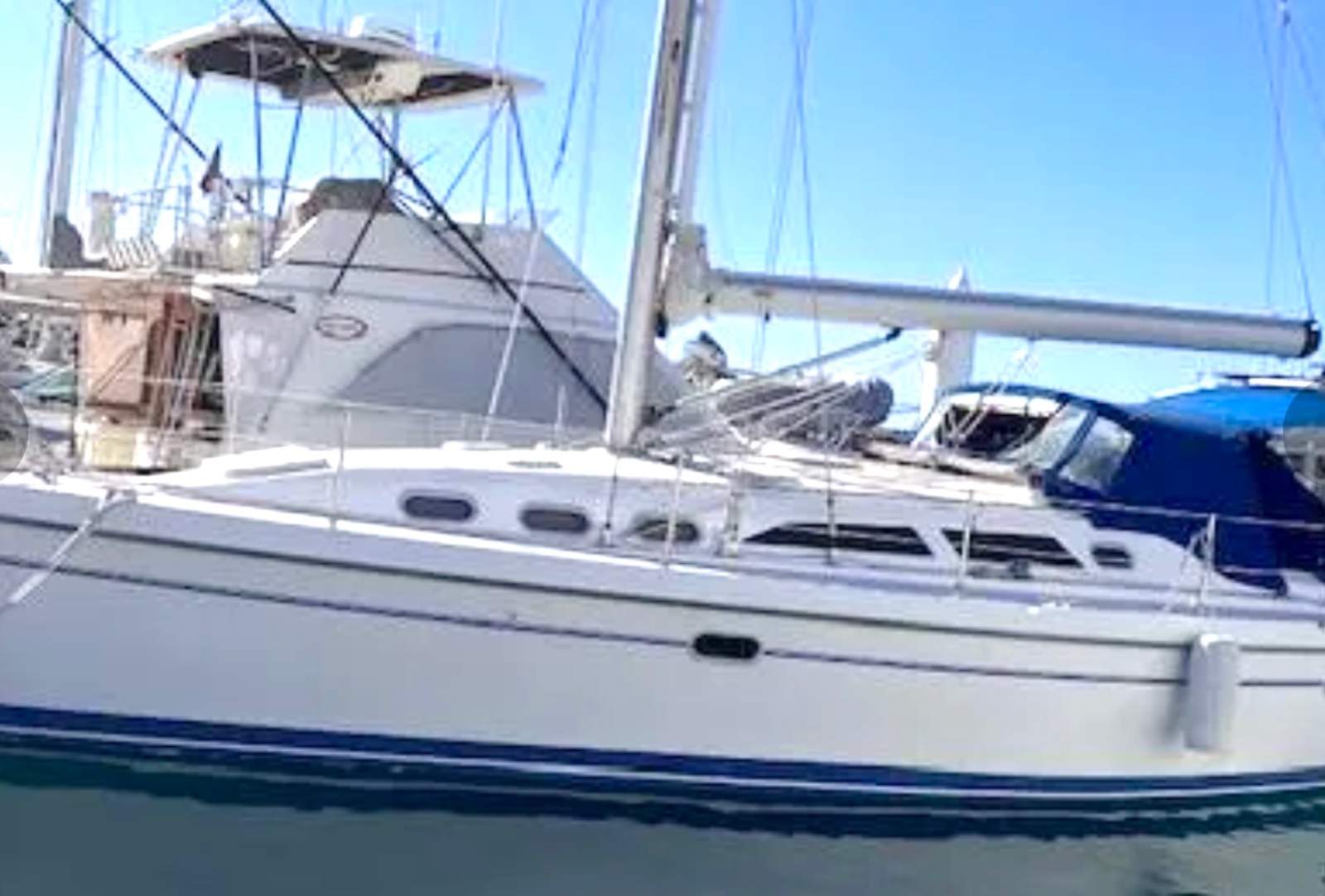 Catalina 385