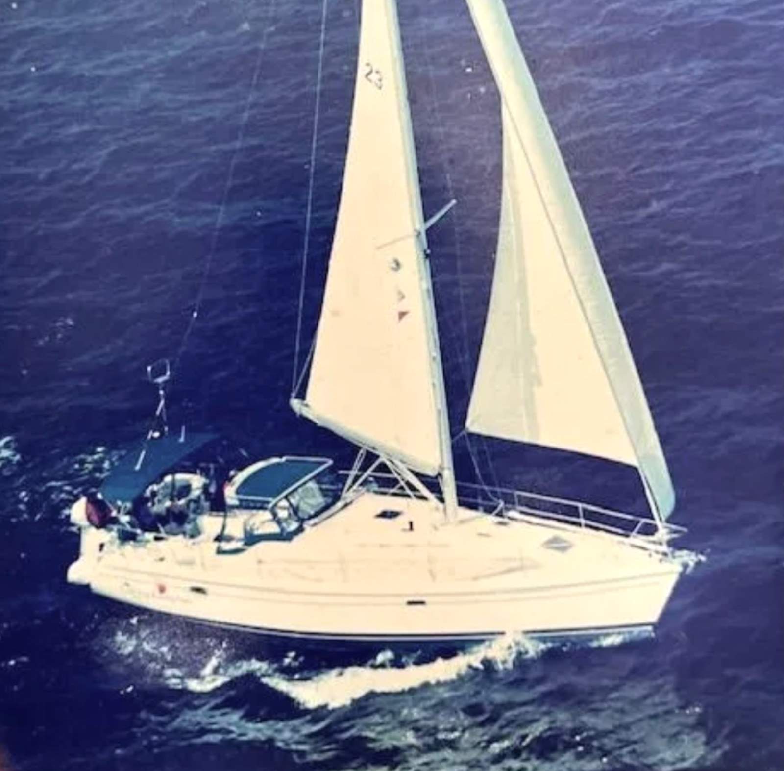 Catalina 385