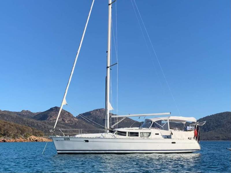 Jeanneau 40 Deck Saloon - "Beatrice"