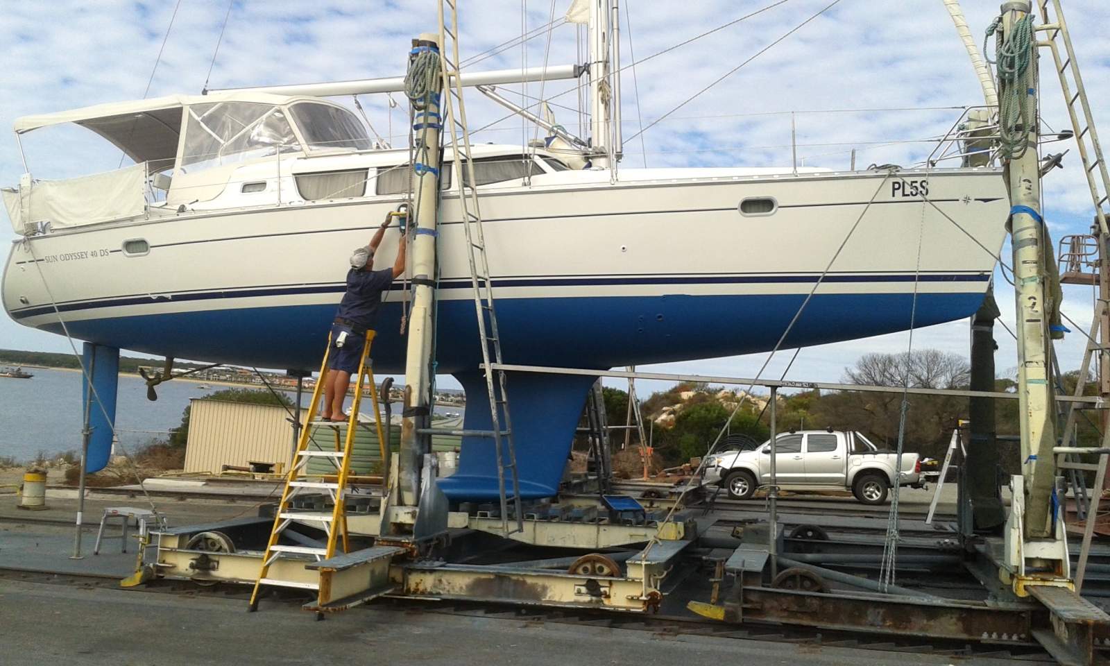 Jeanneau 40 Deck Saloon – Beatrice