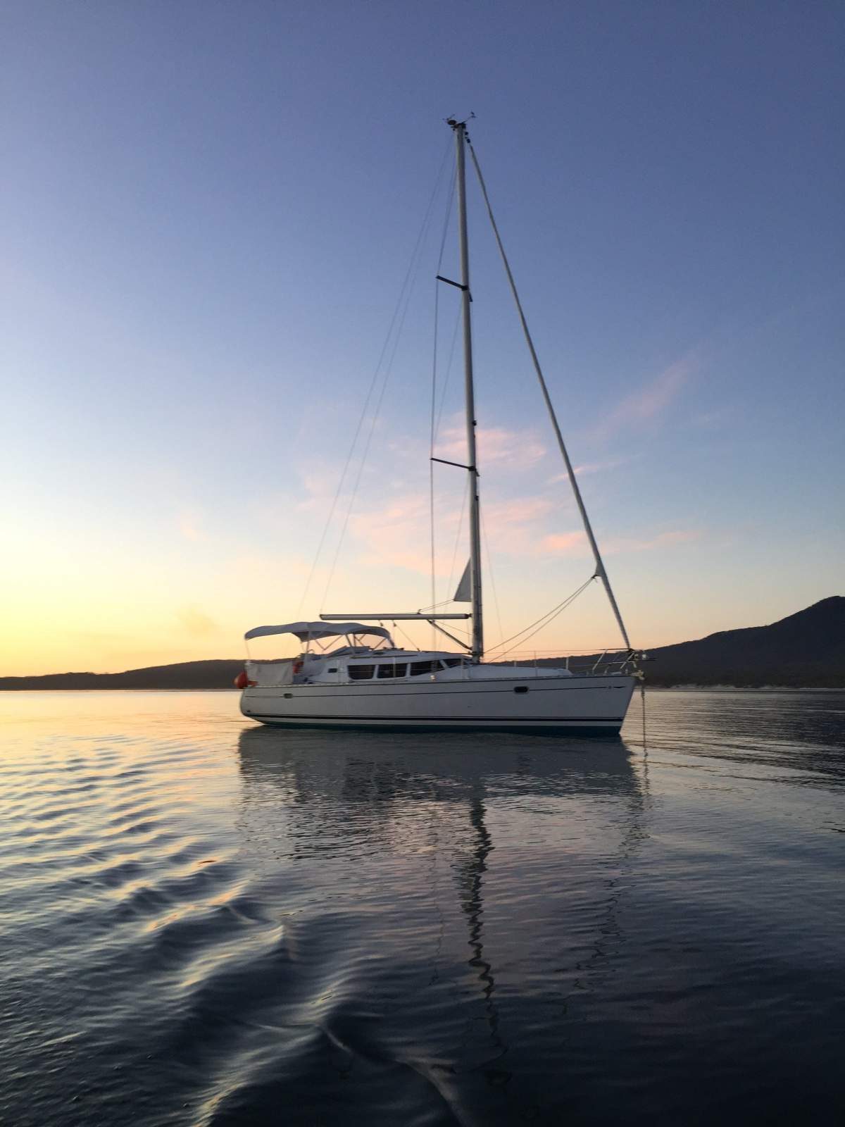 Jeanneau 40 Deck Saloon – Beatrice