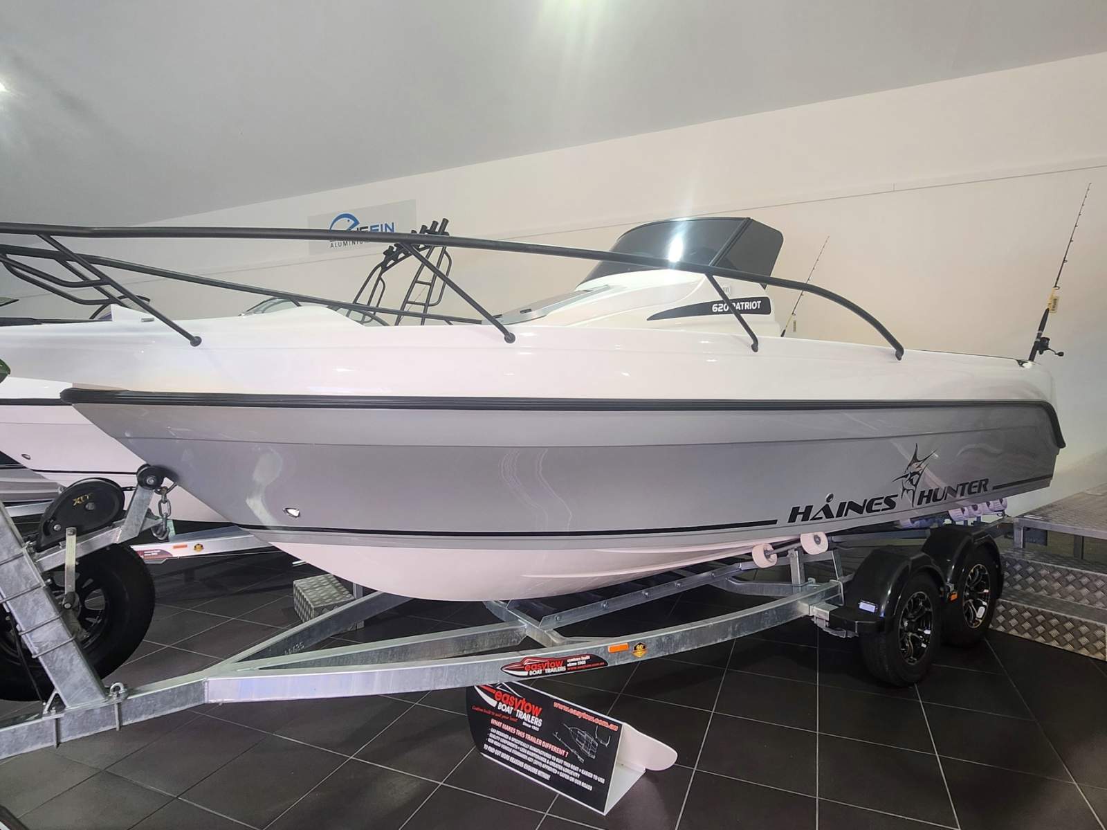 Haines Hunter 620 Patriot