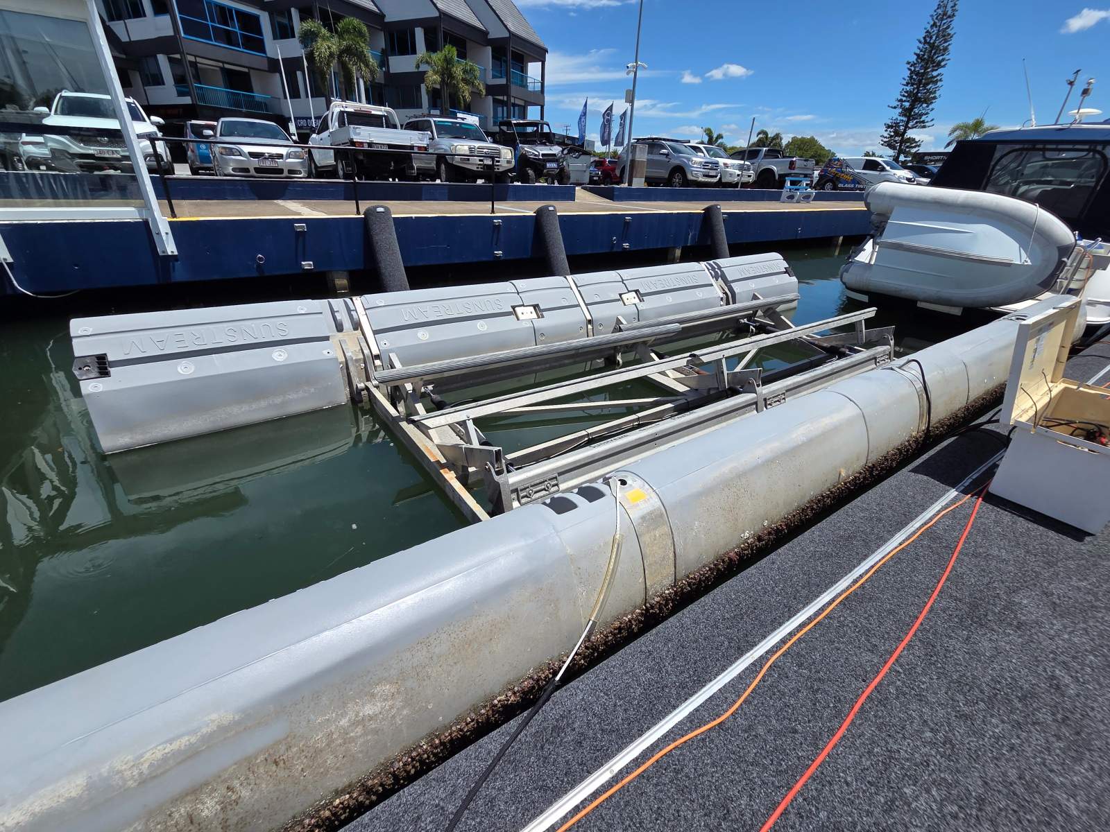 SUNSTREAM Float Lift (Large)