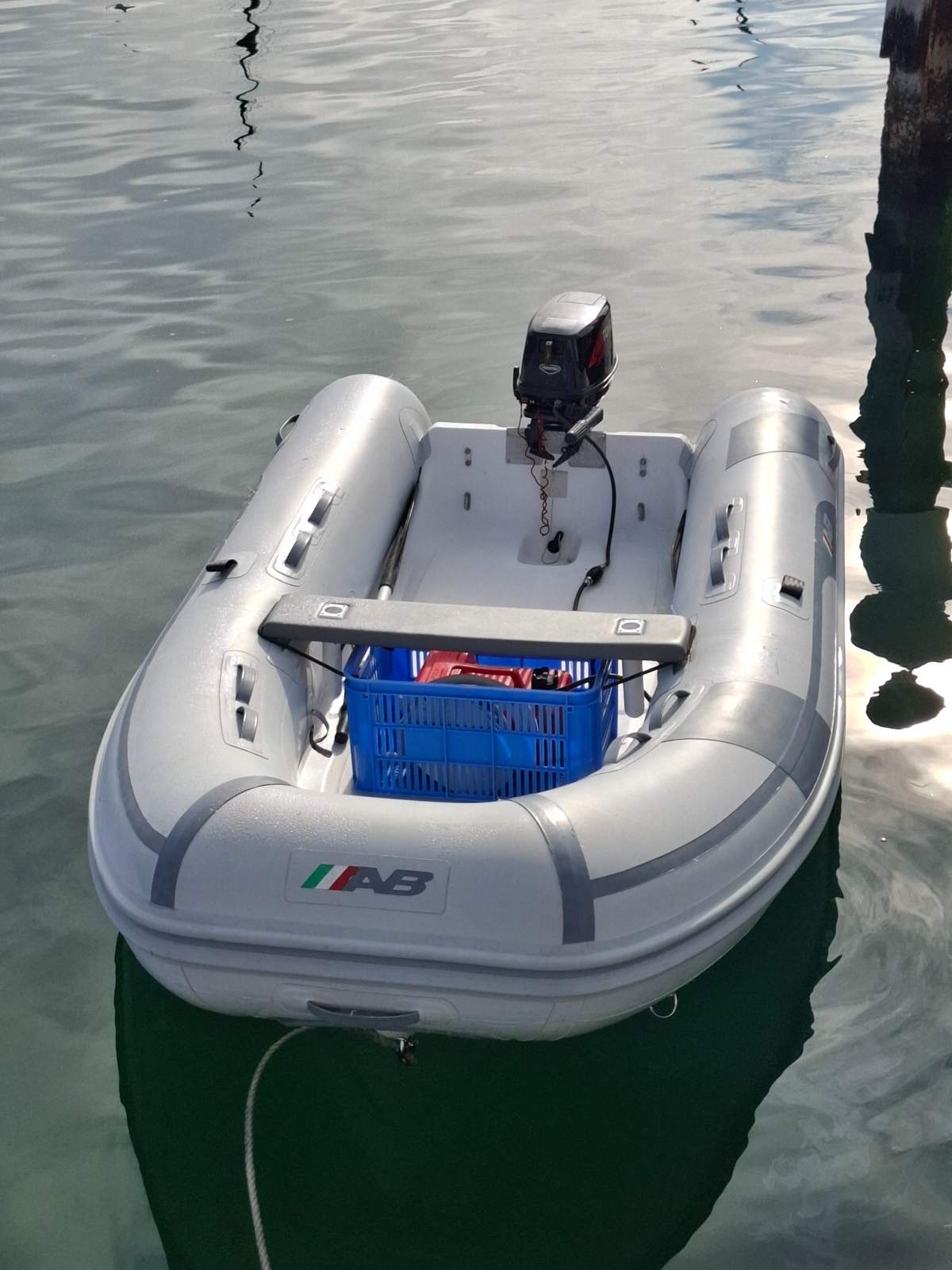 AB Inflatables Navigo 10 VS 3.19m with Fiberglass hull and 9.8hp Tohatsu motor