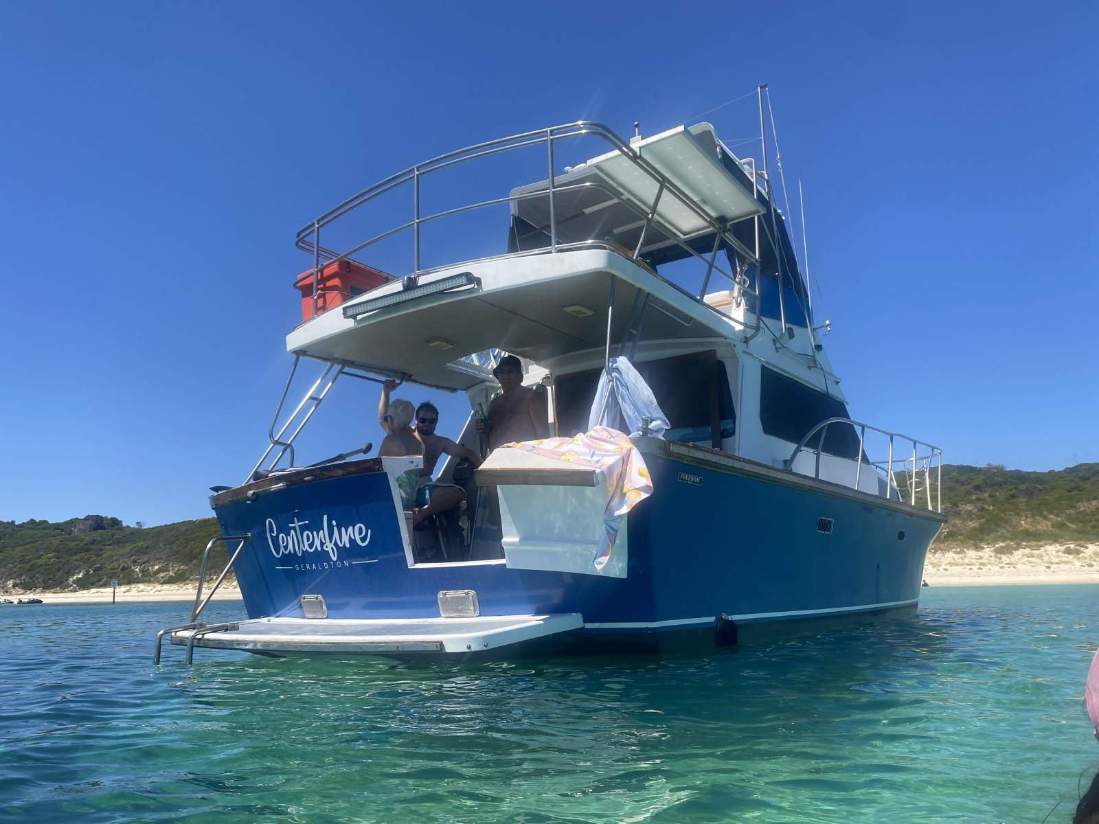 Roberts 38 Flybridge motor cruiser