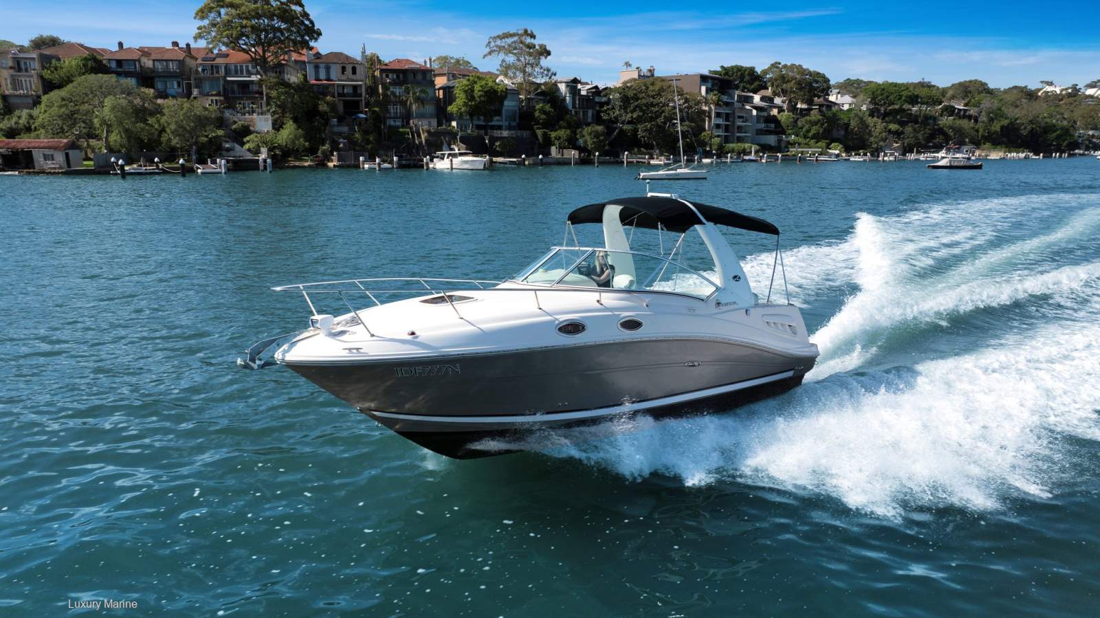 Sea Ray 275 Sundancer