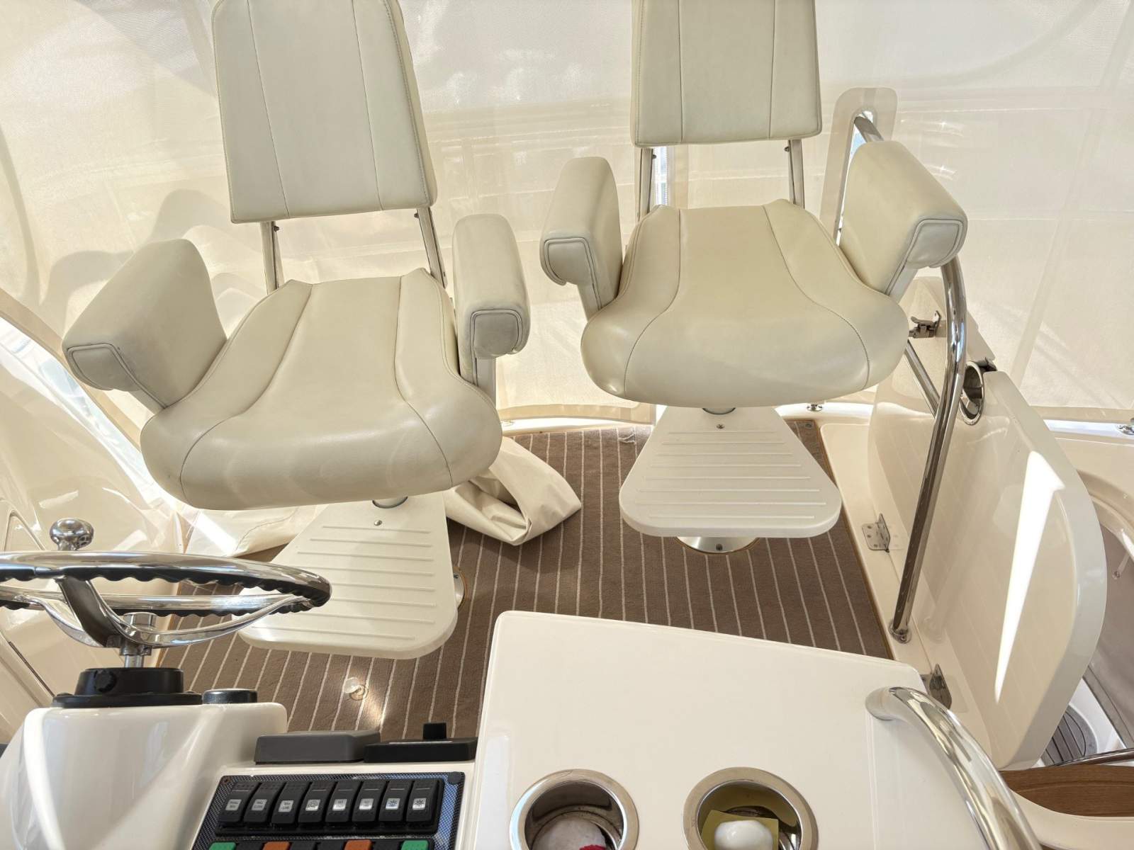 MARLIN Riviera 47 Enclosed Flybridge Boat Brokers of Tasmania