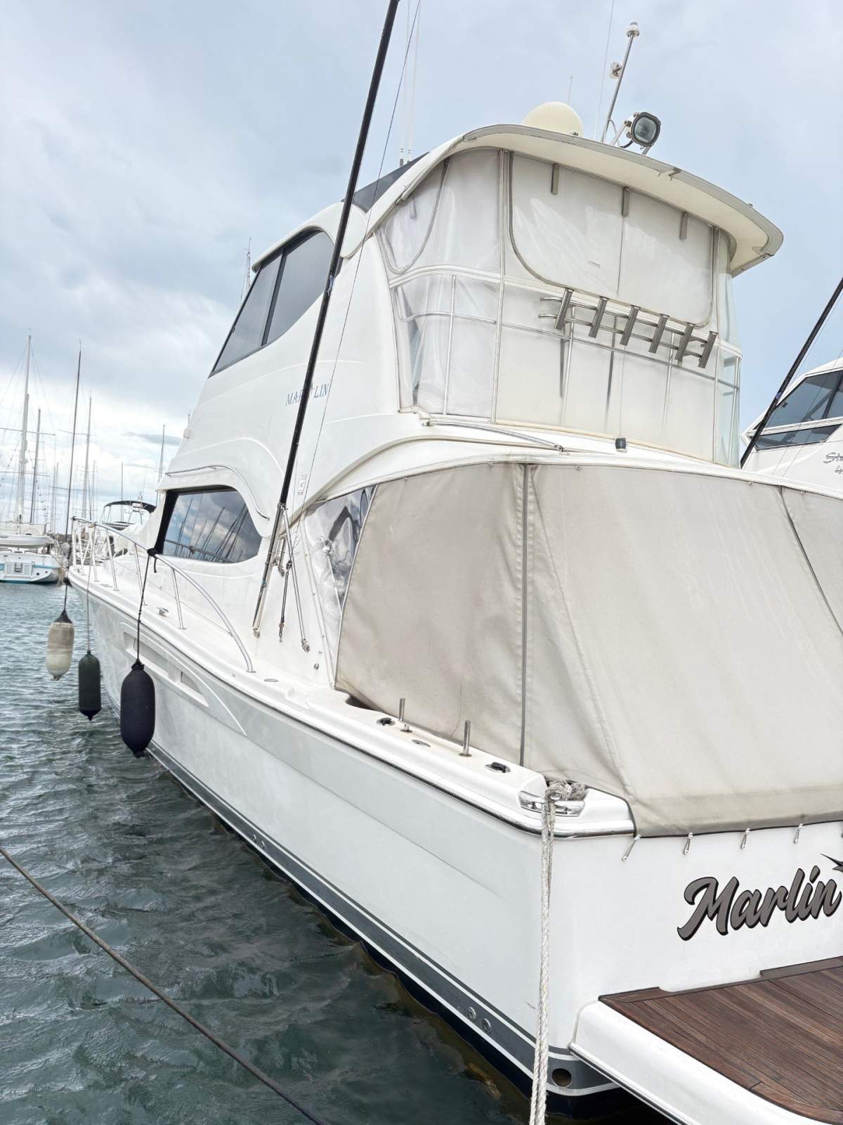 MARLIN Riviera 47 Enclosed Flybridge Boat Brokers of Tasmania