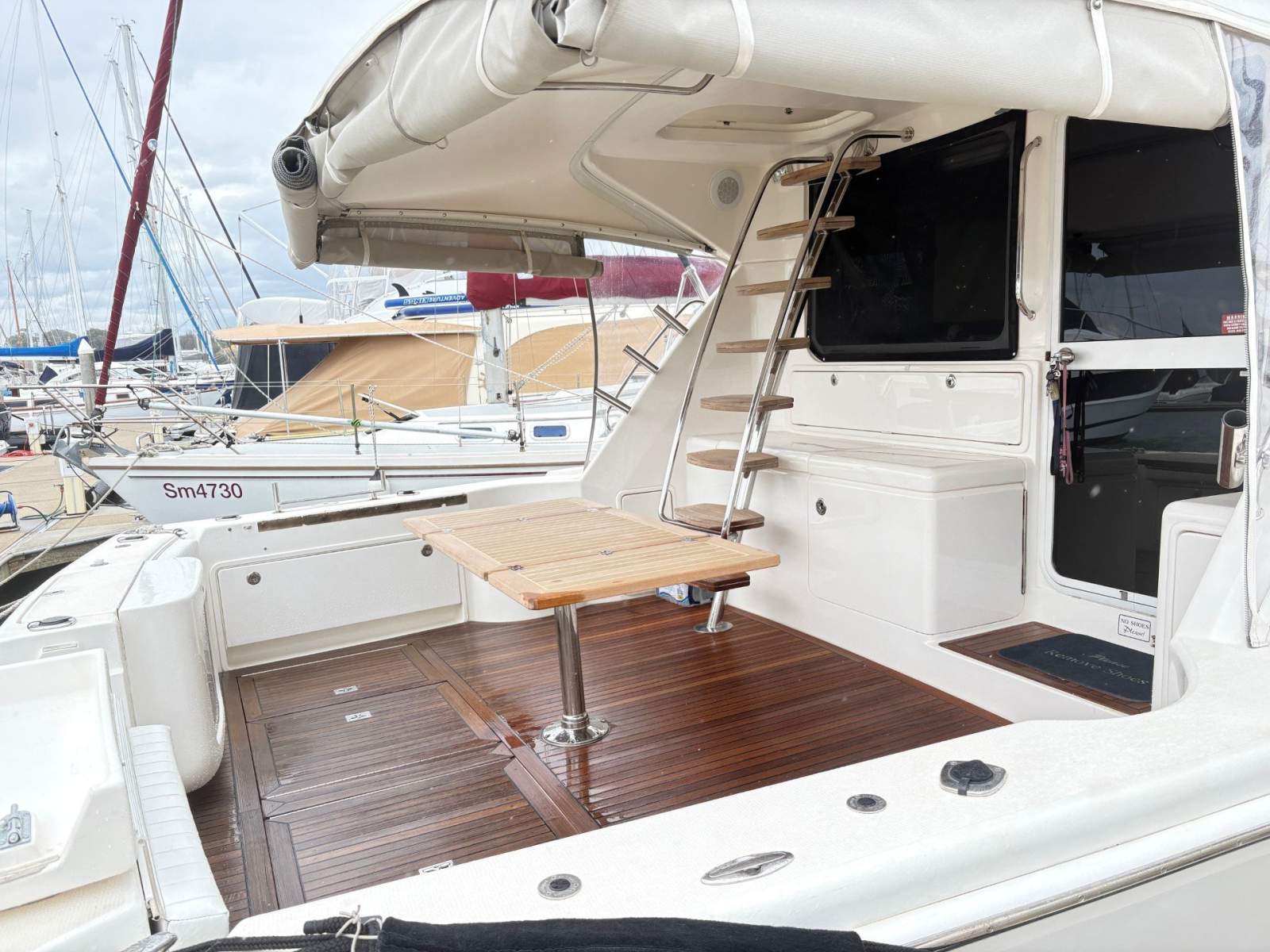 MARLIN Riviera 47 Enclosed Flybridge Boat Brokers of Tasmania