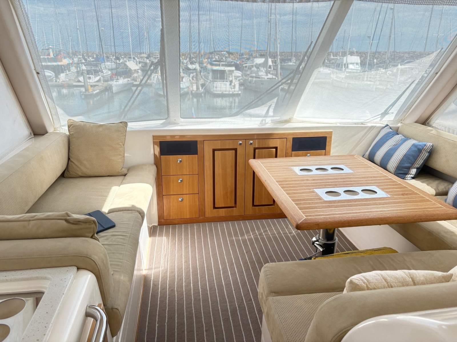 MARLIN Riviera 47 Enclosed Flybridge Boat Brokers of Tasmania