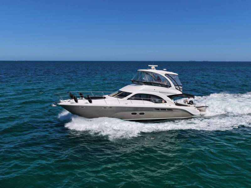 Sea Ray 52 Sedan Bridge