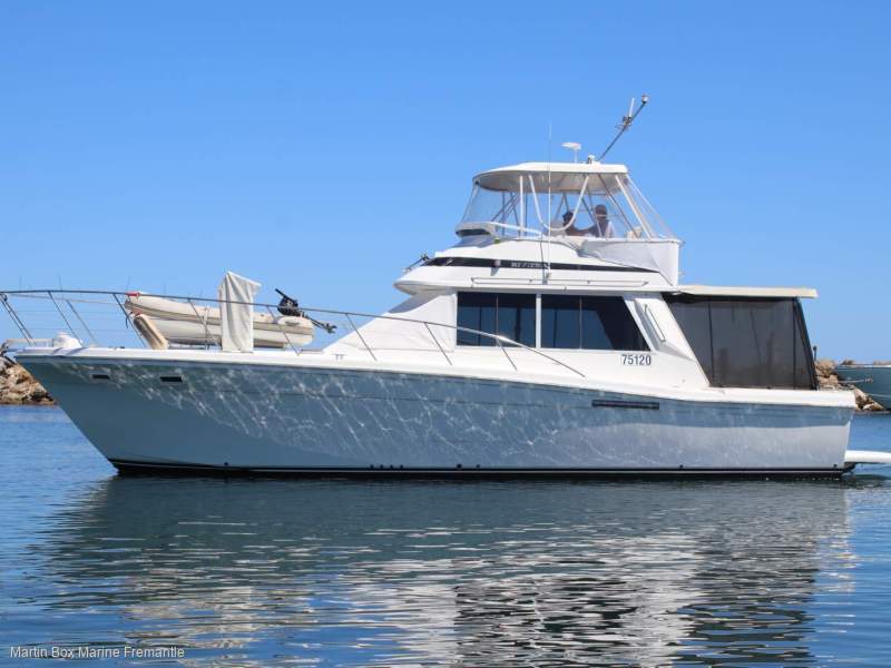 Riviera 44 Flybridge With Twin Yanmar Diesels