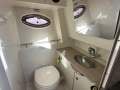 Sea Ray 325 Sundancer " Port Coogee Pen ":Bathroom