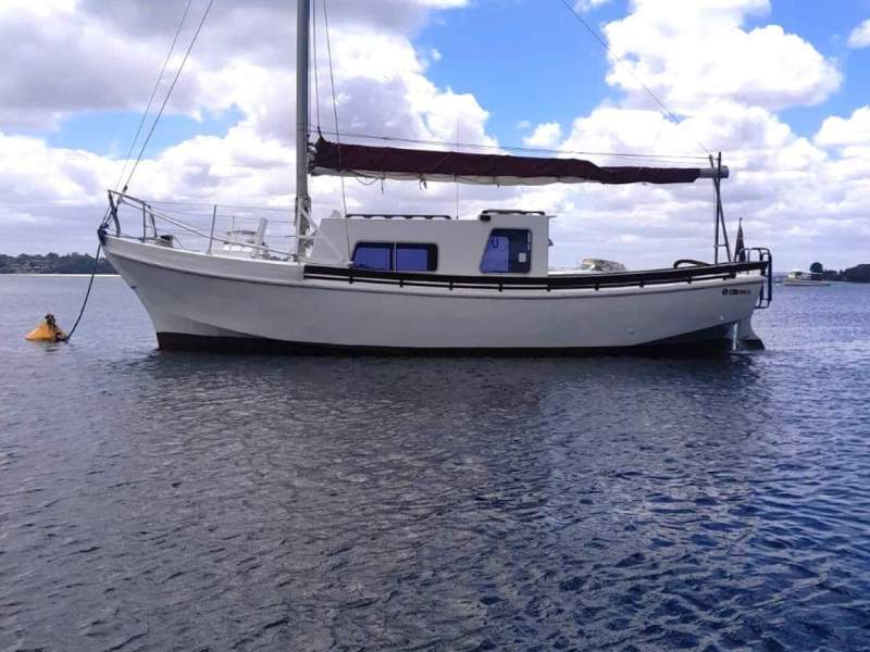 Gaff rigged motor sailer