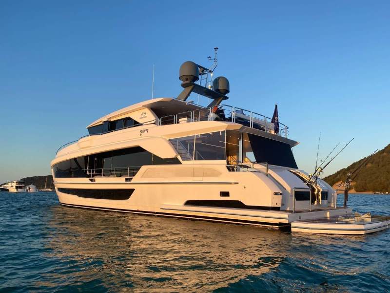 Horizon Yacht FD87 Skyline