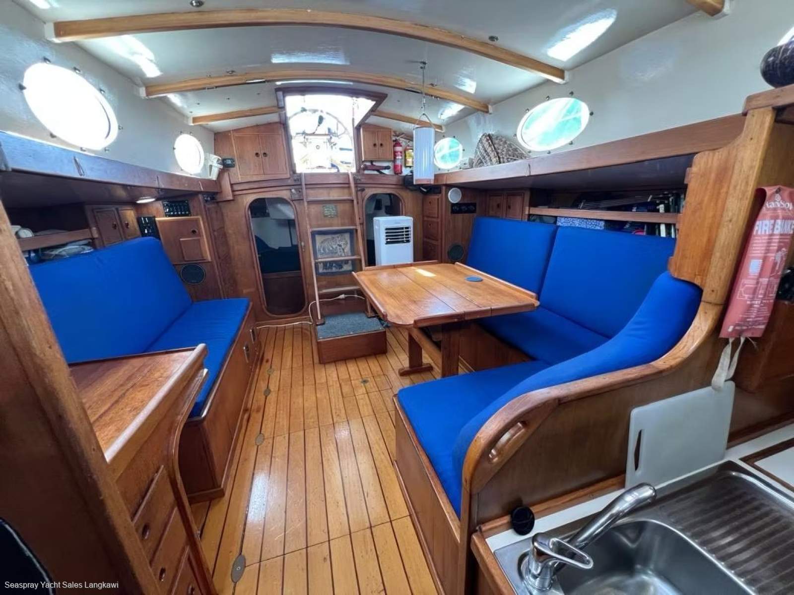 Lexcen Revolution 1981