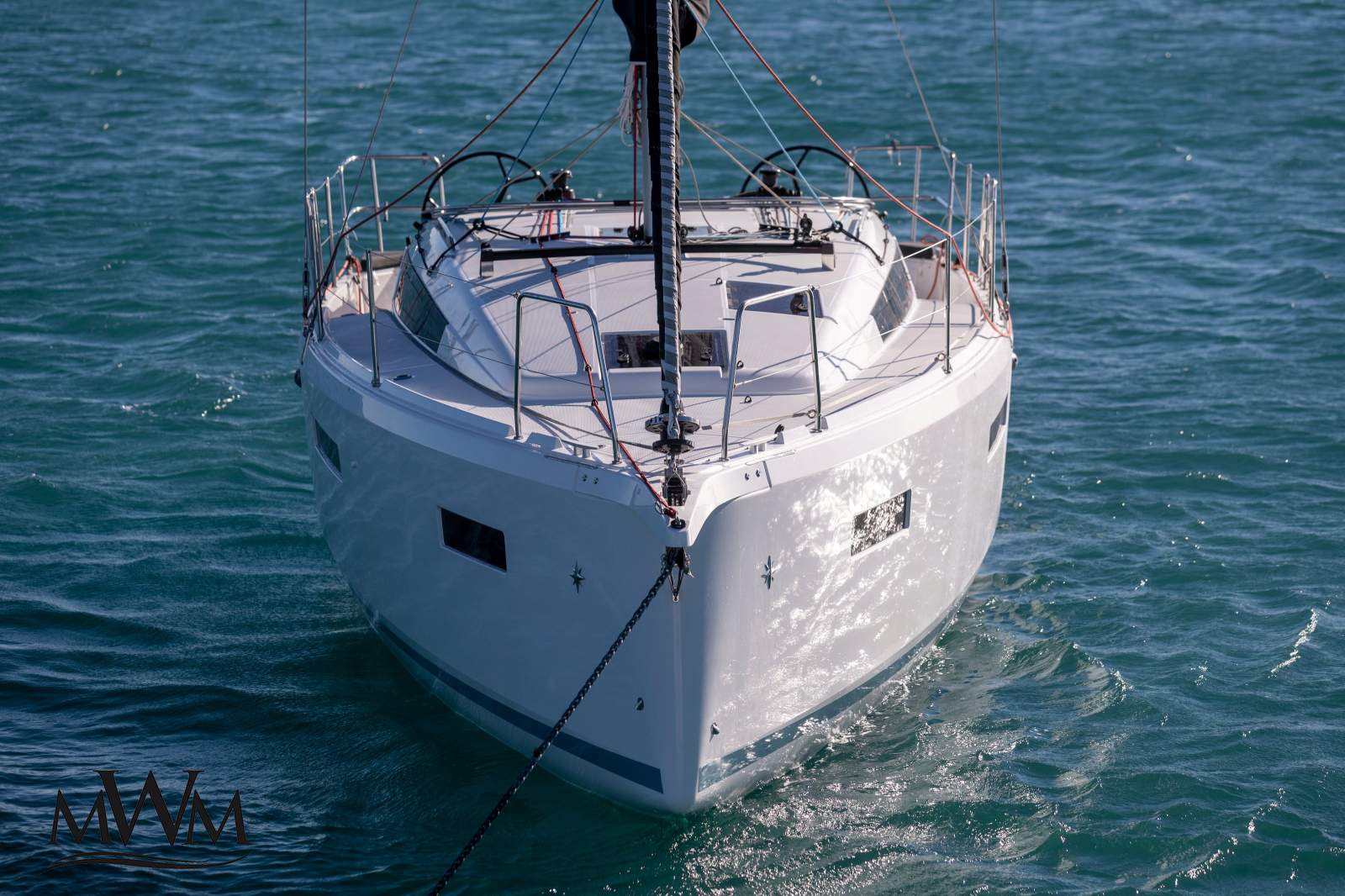 Jeanneau Sun Odyssey 380 Performance and comfort, without compromise