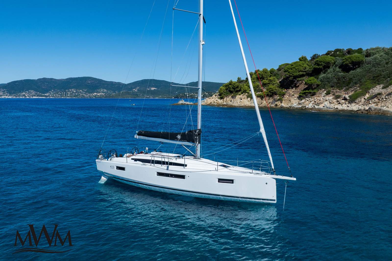 Jeanneau Sun Odyssey 415 Built for longer cruising