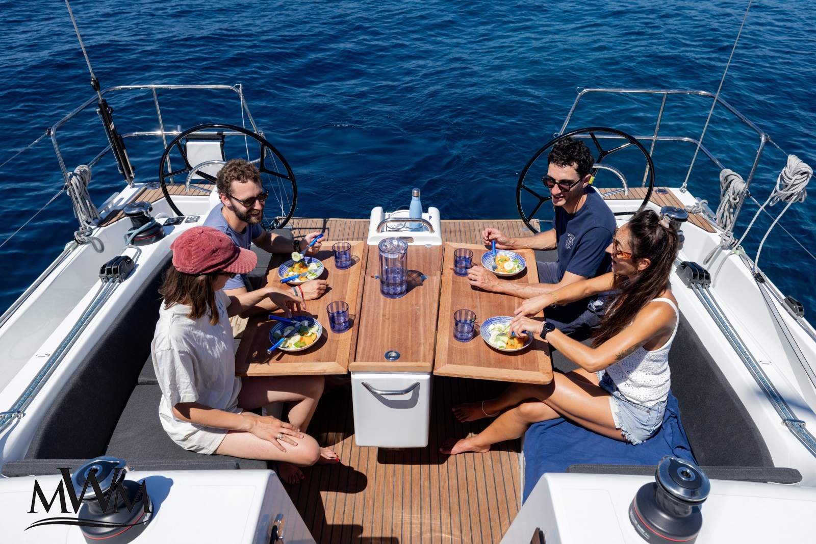 Jeanneau Sun Odyssey 415 Built for longer cruising