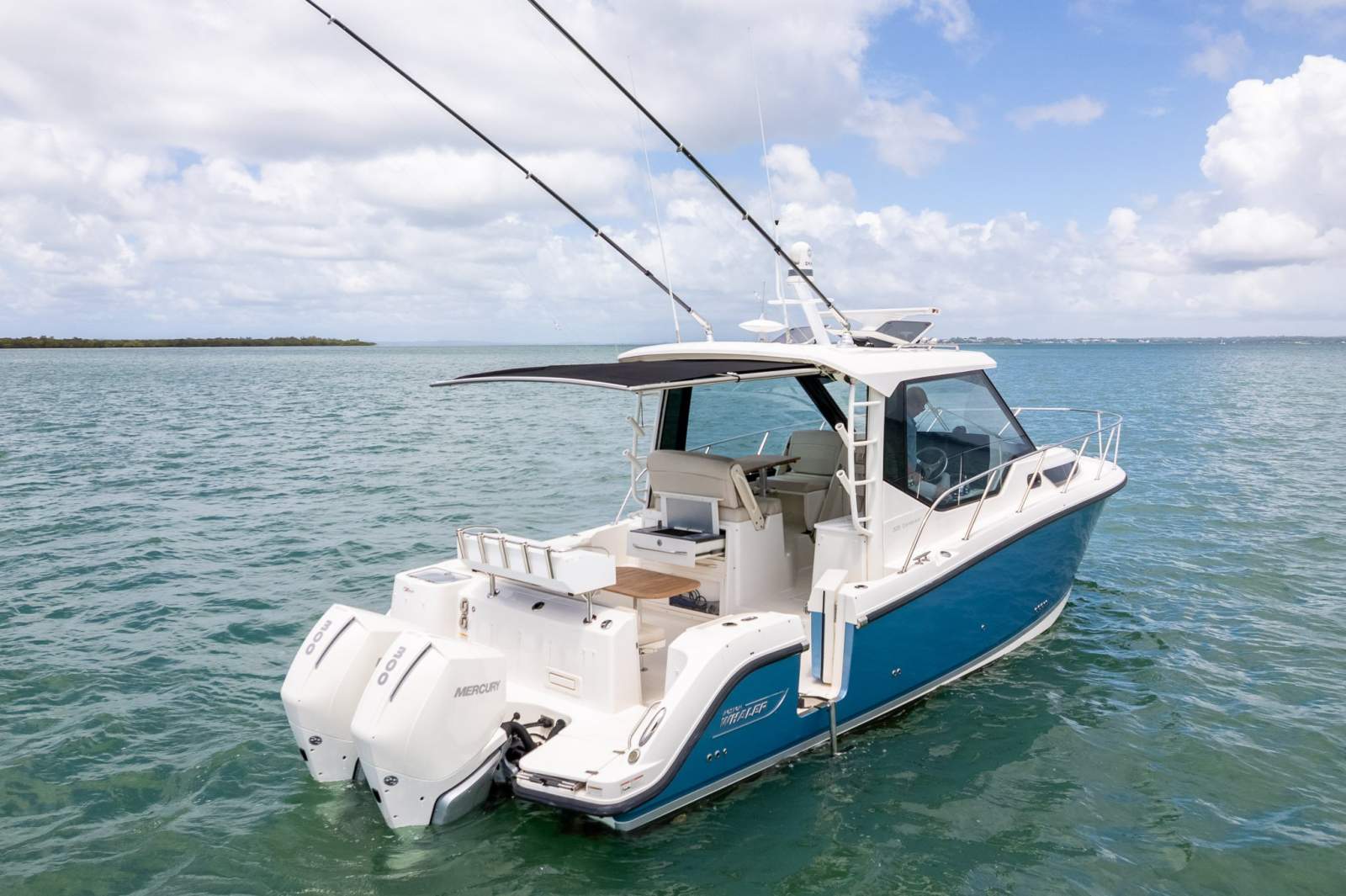 Boston Whaler 325 Conquest - Seakeeper Gyro! - R Marine Crawley