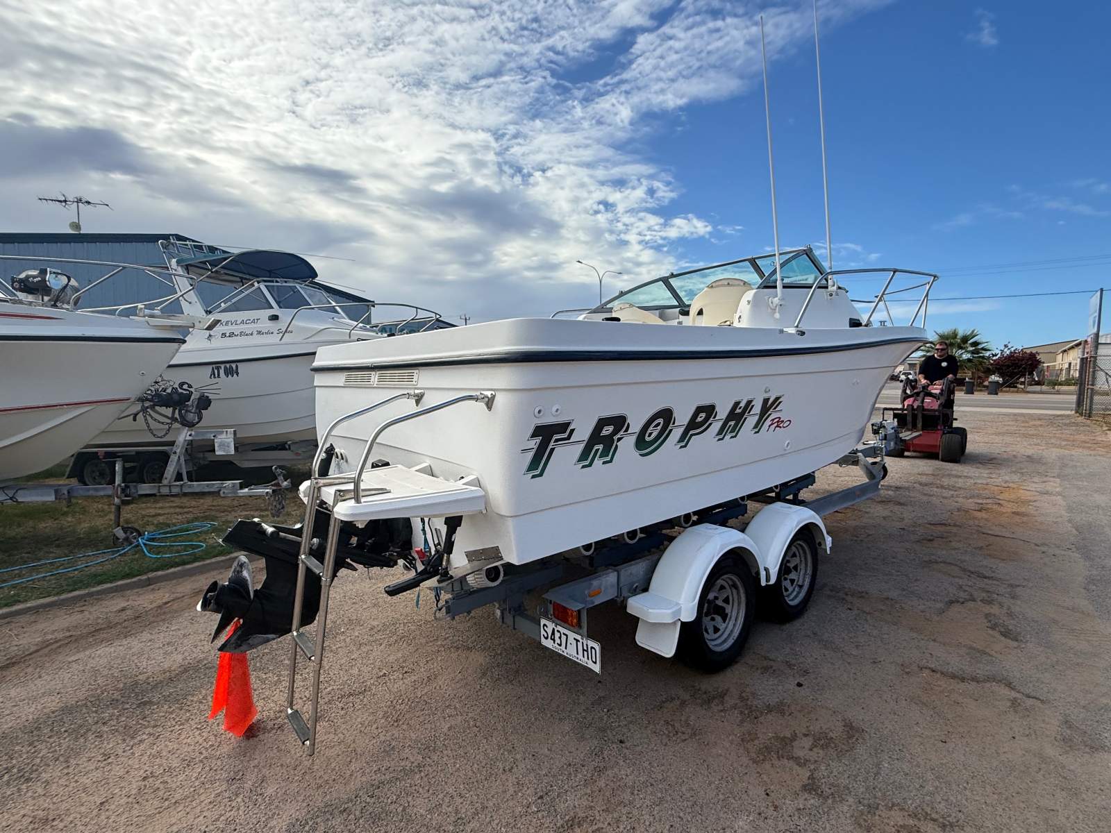 Bayliner 2052 Trophy More photos coming next week