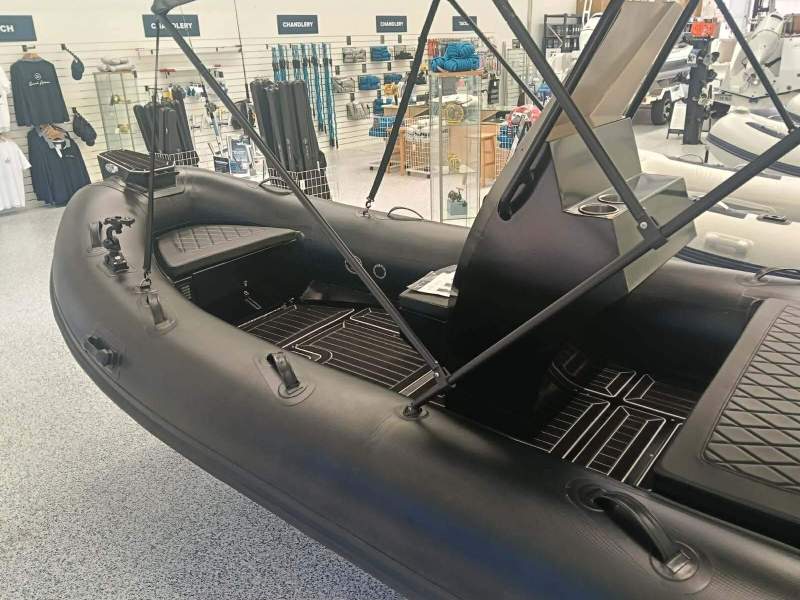 Sword Fighter Marine Black Knight 4.6M RIB Tender