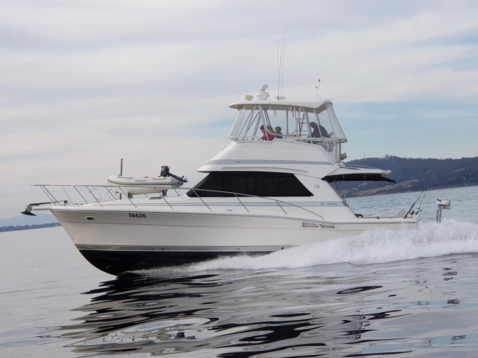 Riviera 39 Platinum (Series 2) Flybridge Cruiser - "SAMEDI"