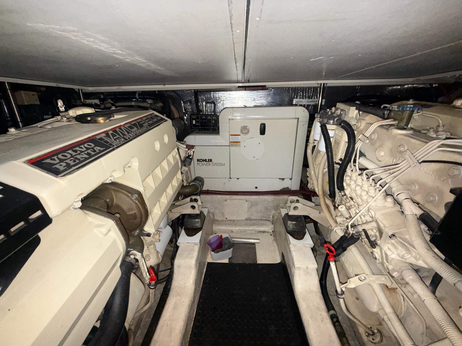 Riviera 39 Platinum (Series 2) Flybridge Cruiser – SAMEDI