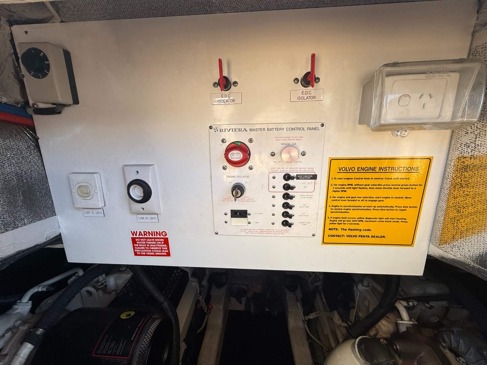 Riviera 39 Platinum (Series 2) Flybridge Cruiser – SAMEDI