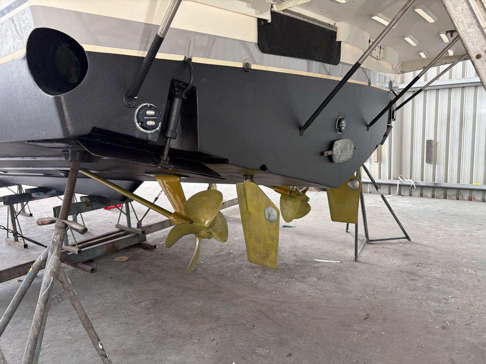 Riviera 39 Platinum (Series 2) Flybridge Cruiser – SAMEDI