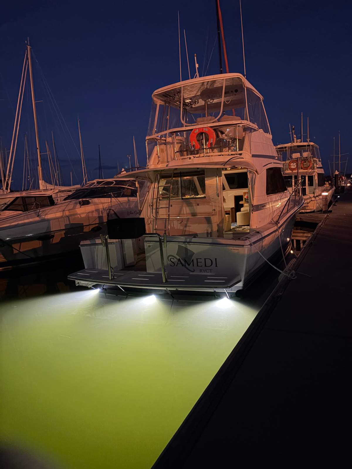 Riviera 39 Platinum (Series 2) Flybridge Cruiser – SAMEDI