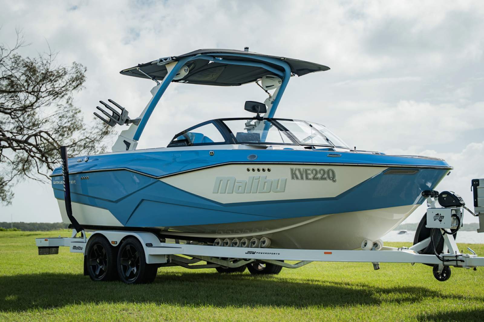Malibu Wakesetter 22LSV