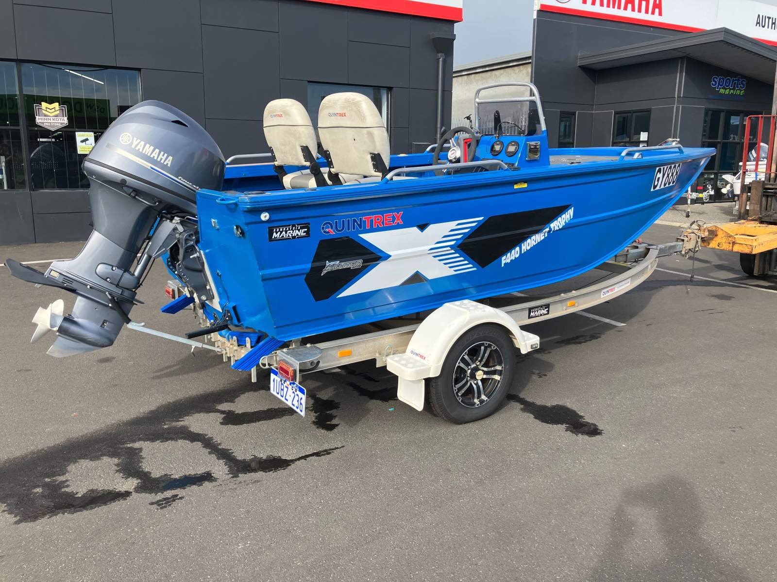 Quintrex 440 Hornet Trophy