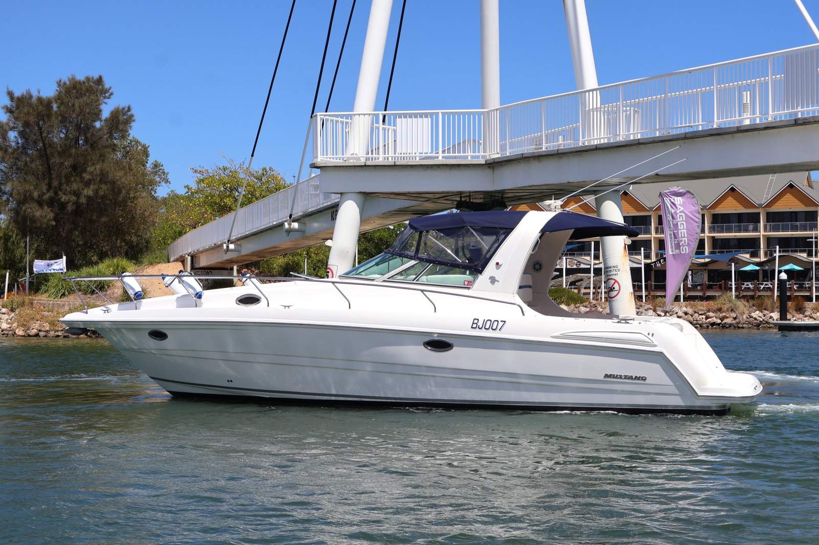 Mustang 3800 Sportcruiser "Salty Dayz" - Wide Beam Luxury!