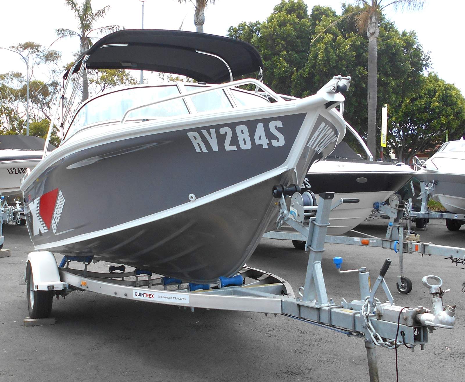 Quintrex 430 Fishabout