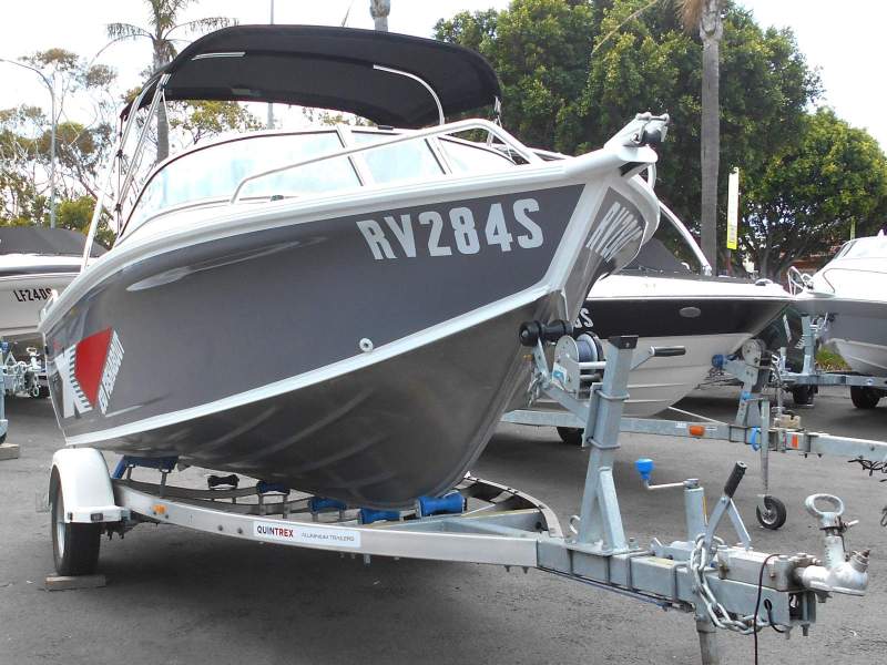 Quintrex 430 Fishabout