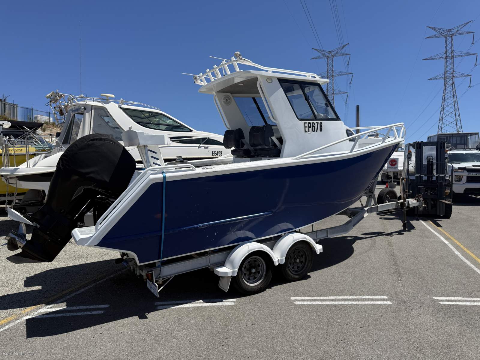 Wakemaker 650 Walkaround 150hp Mercury 4Stroke motor