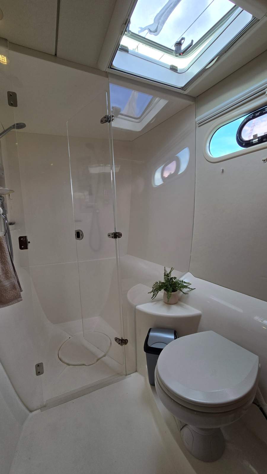 Leopard Catamarans 46 Owner's Version | Available Now | Offshore Ready:Owners Head