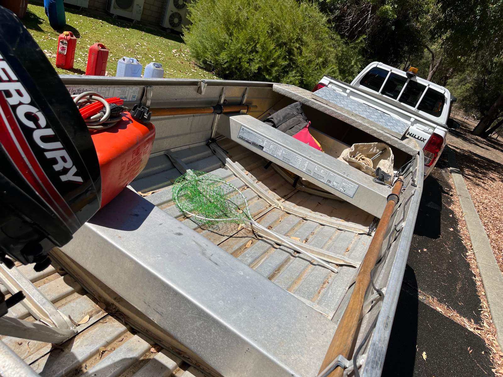 Brooker Punt, trailers and travel package