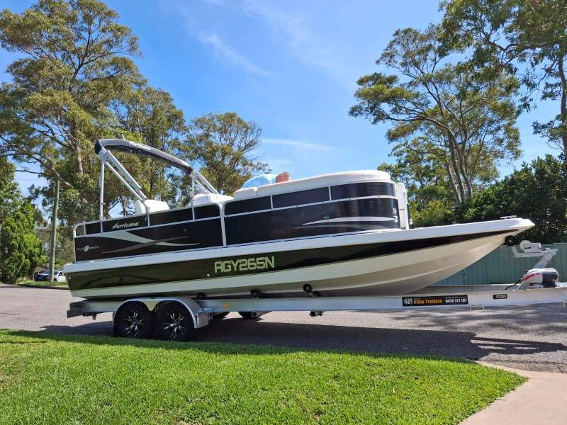 Hurricane Fundeck 236 2360F