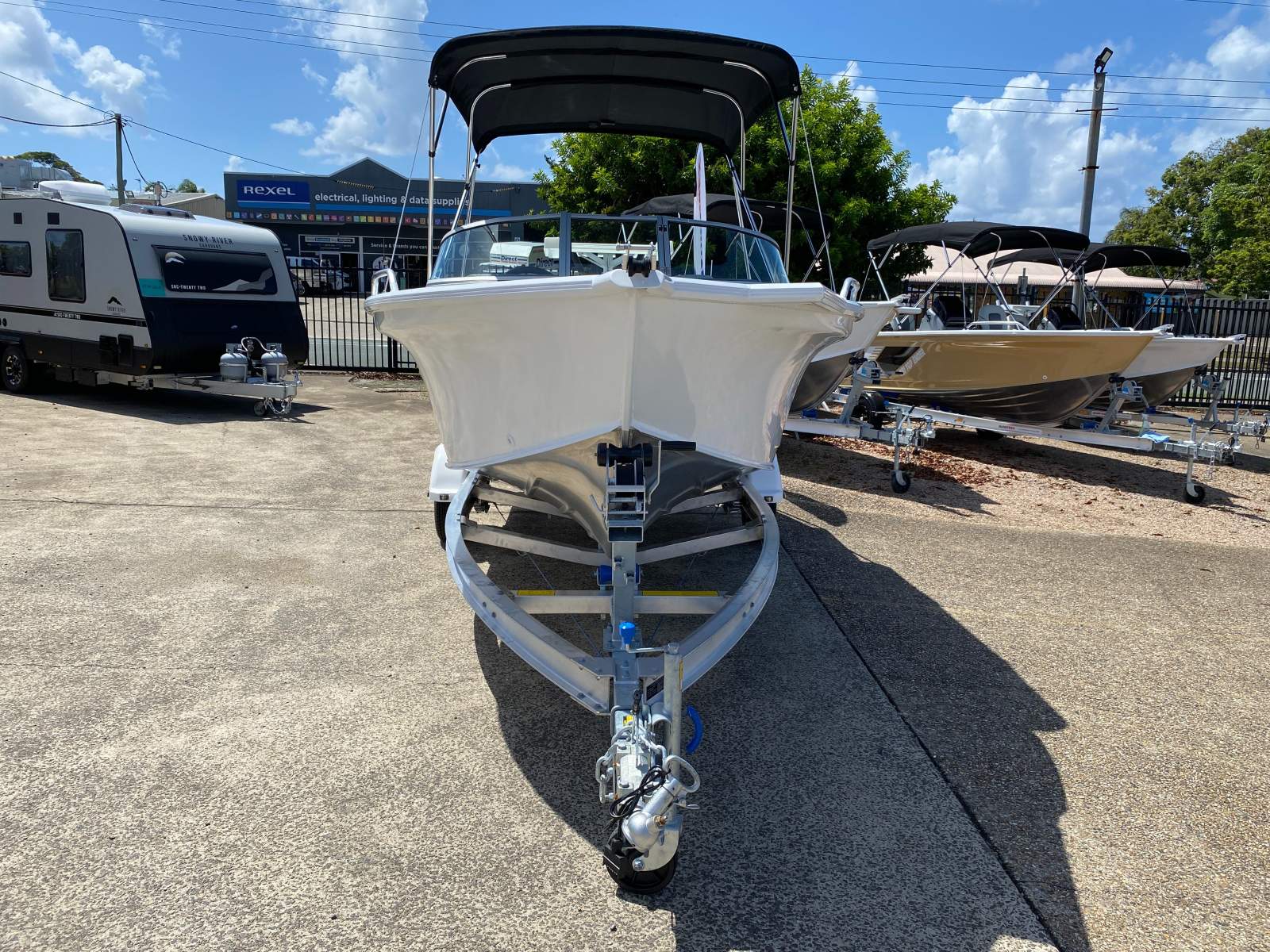 New Quintrex 520 Cruiseabout Pro