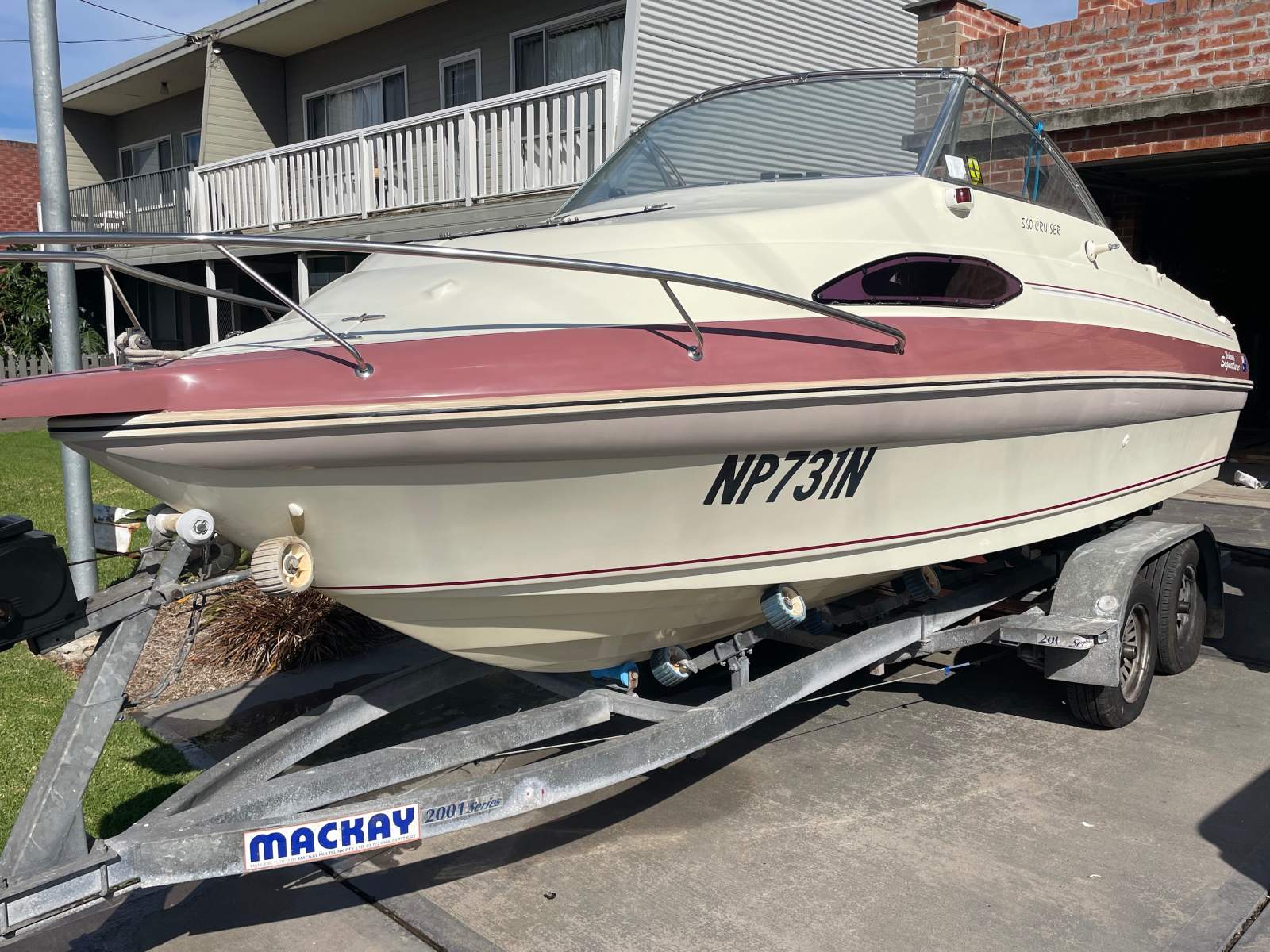 Haines Signature 560C