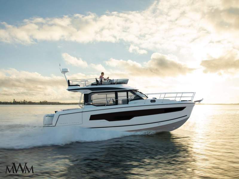Jeanneau Merry Fisher 1095 Flybridge Series 2