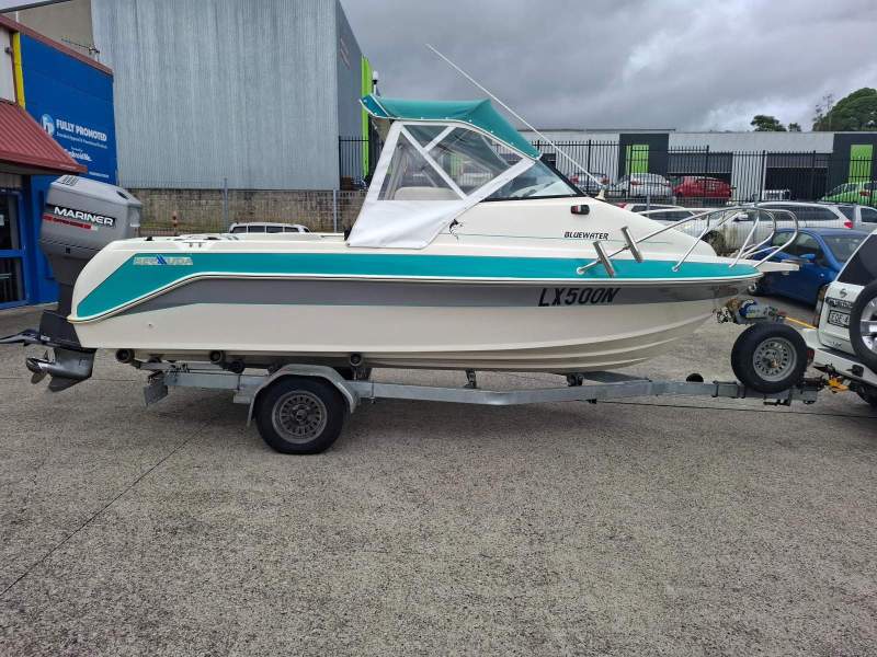 Bermuda Bluewater 560