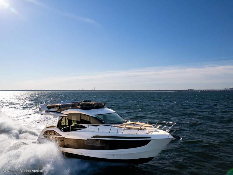 Galeon 480 Fly