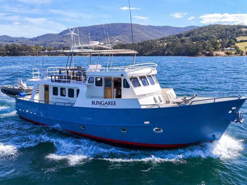 Expedition Style Offshore Cruiser