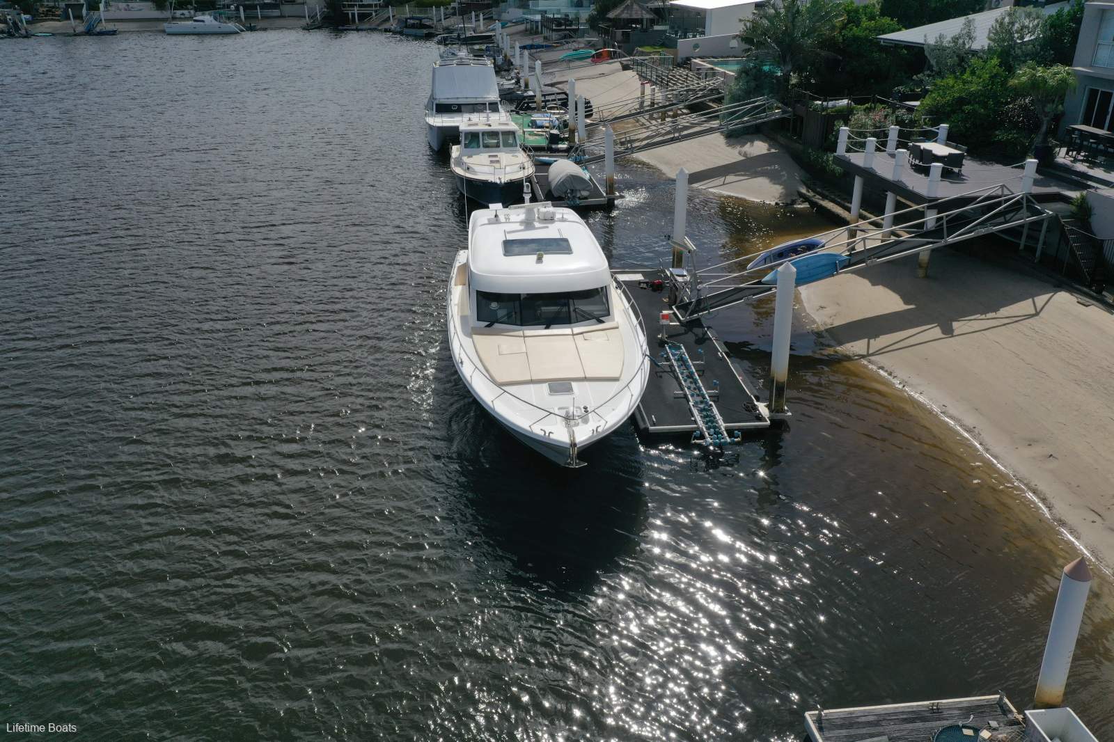Maritimo S51 Sedan Motoryacht - 2016MY