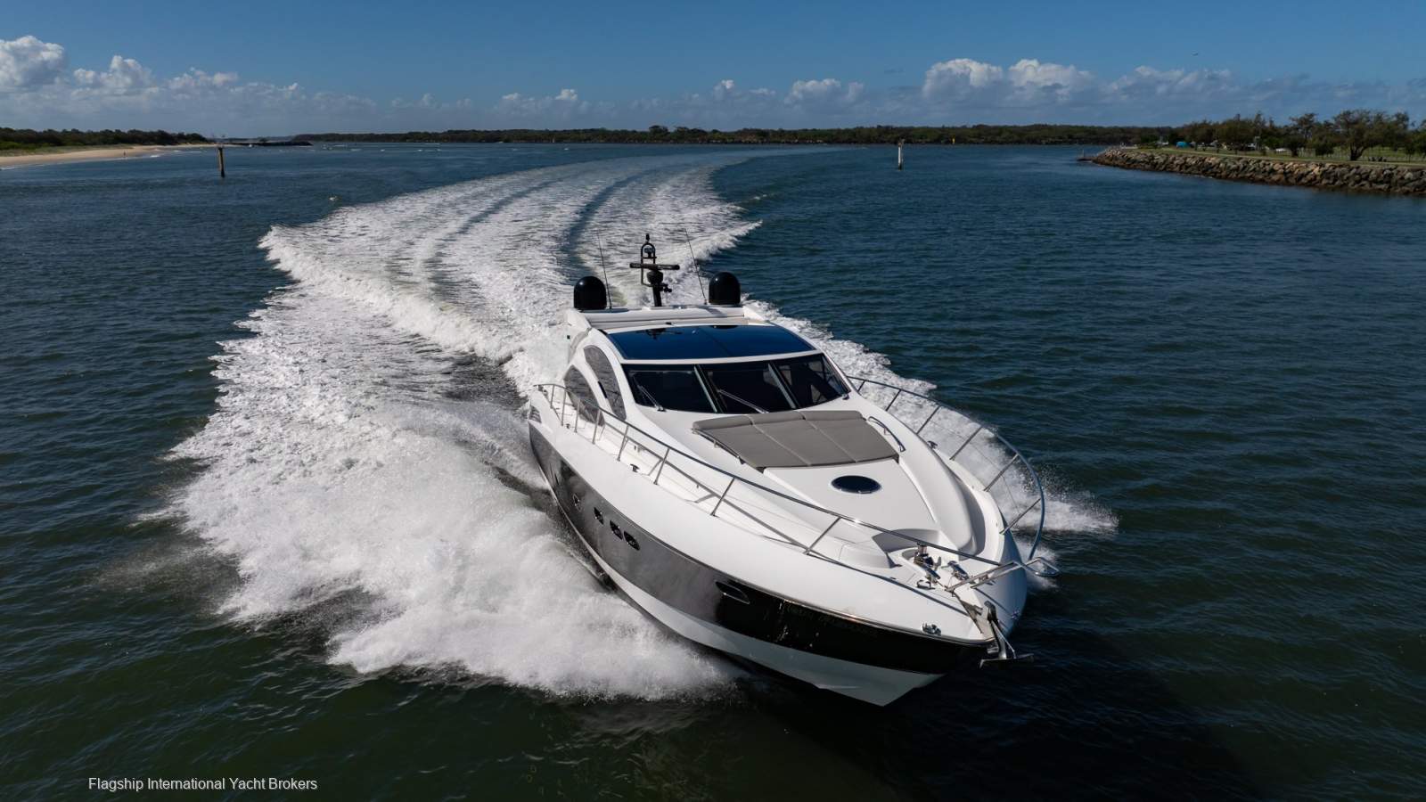 Sunseeker Predator 64 MKII