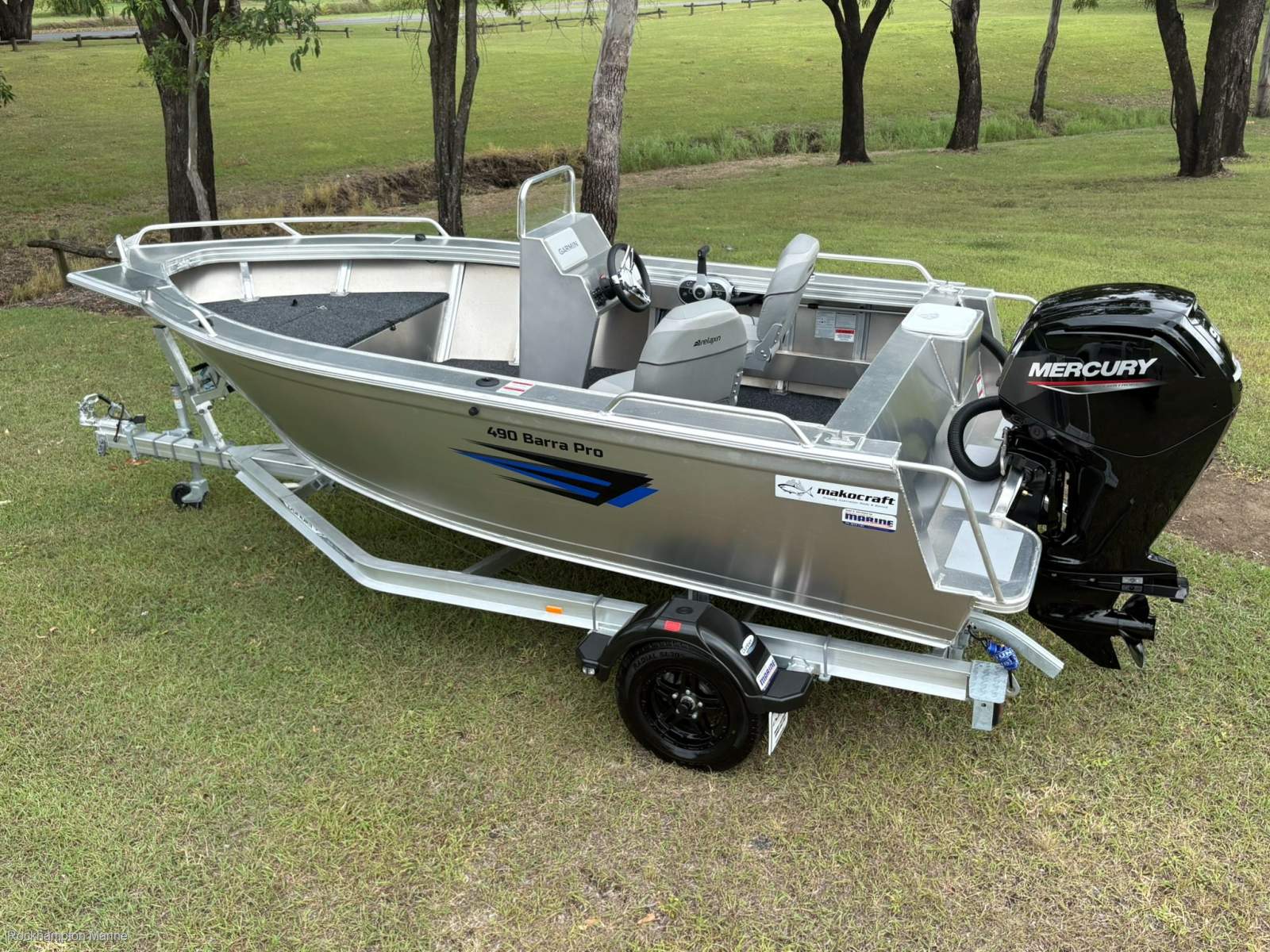 Makocraft 490 Barra Pro Side Console BOAT PACKAGE WITH ALUMINIUM TRAILER IN STOCK NOW!!