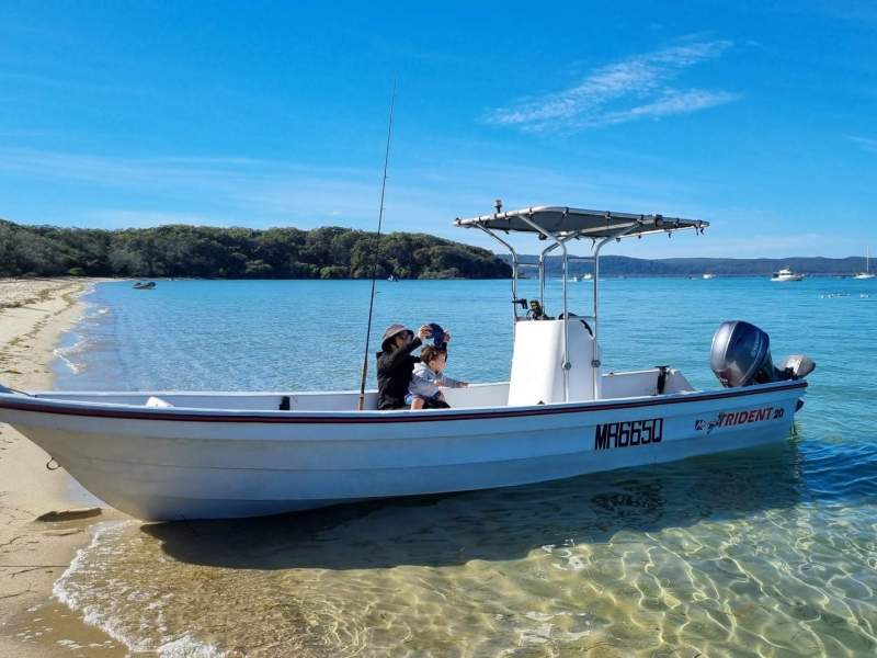 Trident 20ft poly boat Yamaha 4stroke 60hp